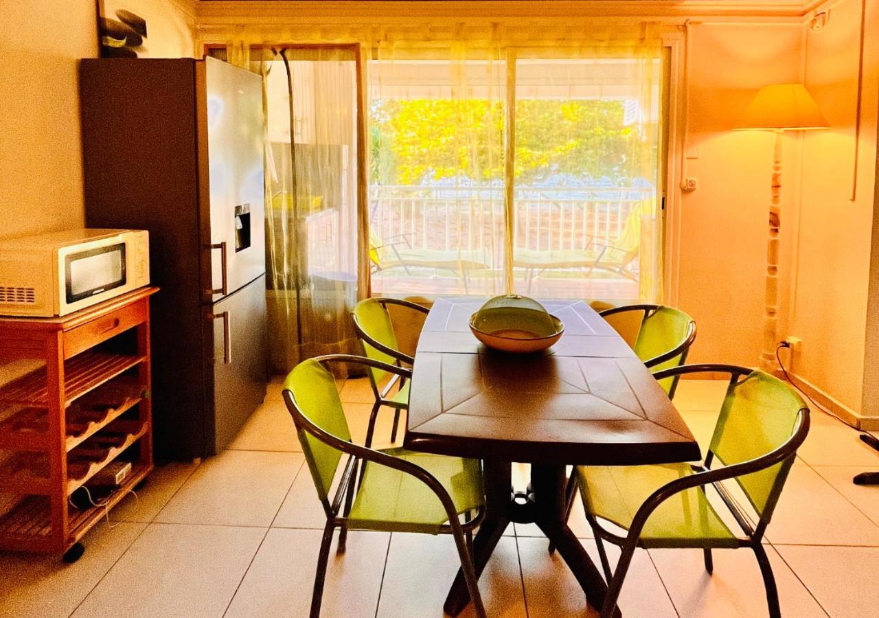 Studio Emeraude - Vue Mer - 6 Personnes Le Moule Esterno foto